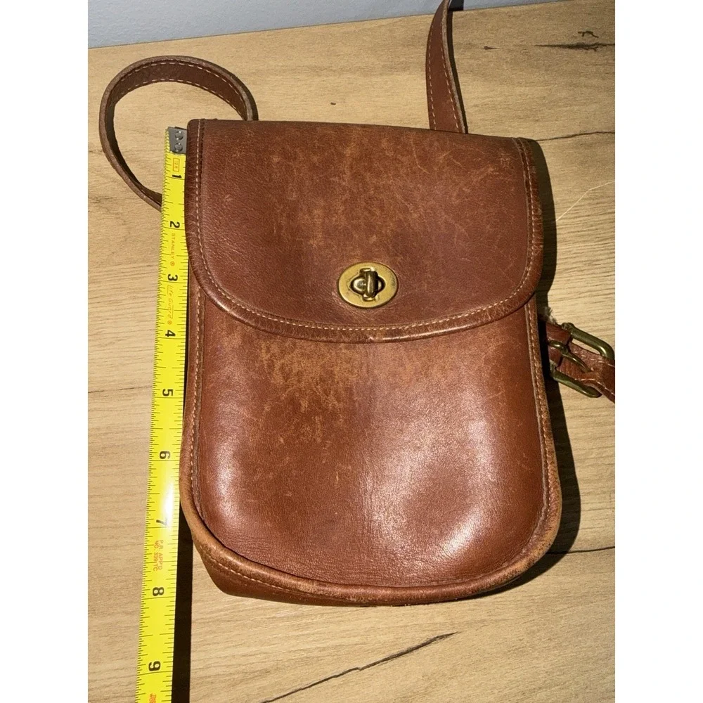 COACH Small Sidepack British Tan Shoulder Crossbody Bag #9978 Vintage 90's T